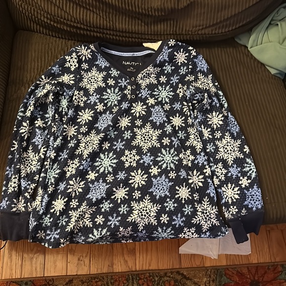 Nautica Snow Flake Pajama Set - Picture 2 of 10
